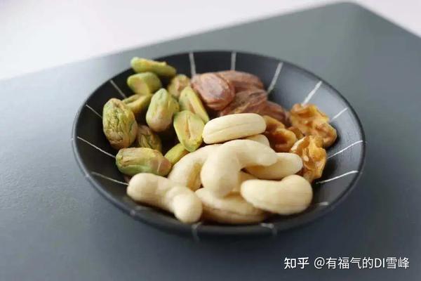用粘土做美食_用粘土做美食视频_粘土做美食制作过程