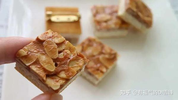 用粘土做美食视频_粘土做美食制作过程_用粘土做美食
