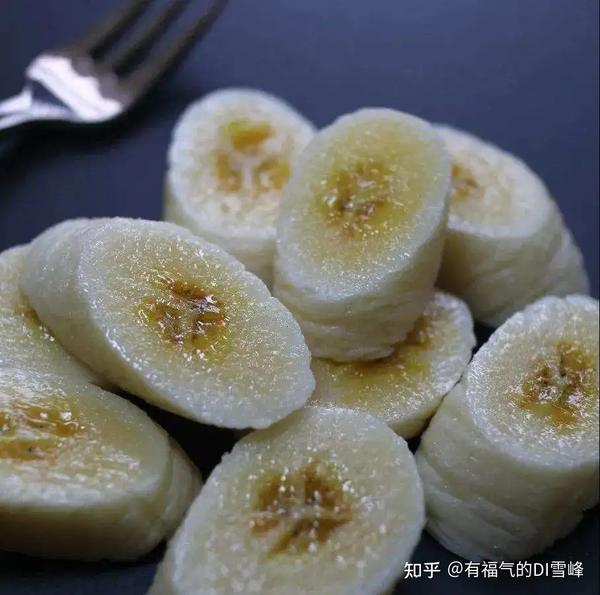 粘土做美食制作过程_用粘土做美食视频_用粘土做美食