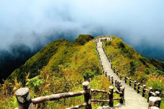 咖啡馆营业时间_北湖公园咖啡馆电话_咖啡小镇地址