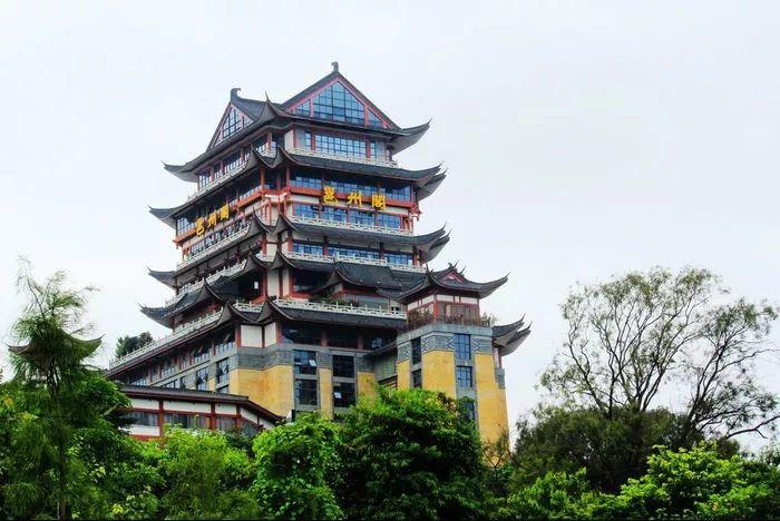 咖啡馆营业时间_北湖公园咖啡馆电话_咖啡小镇地址