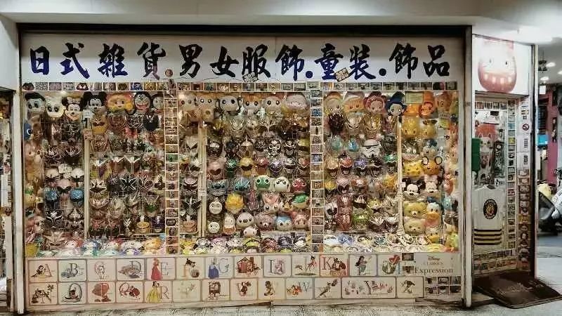 深圳狗狗咖啡馆_深圳哪里有小狗咖啡馆_狗狗咖啡馆能挣钱不