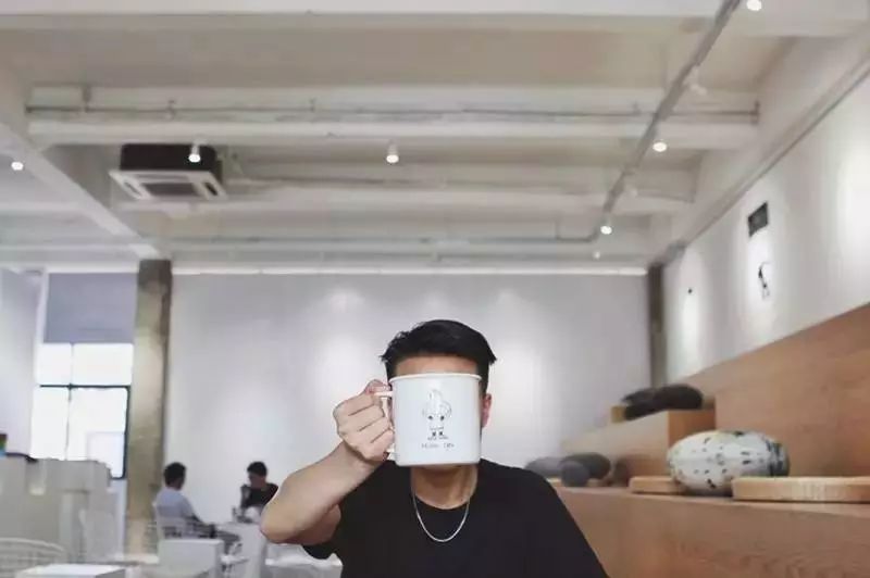 狗狗咖啡馆能挣钱不_深圳哪里有小狗咖啡馆_深圳狗狗咖啡馆